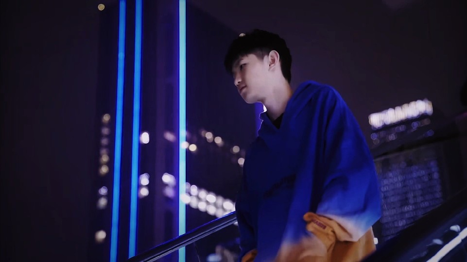 他灵活的比