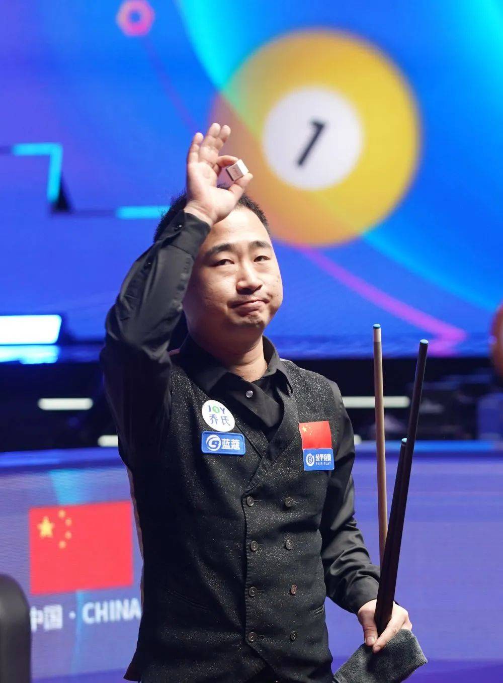 他是一个神 他是一个神