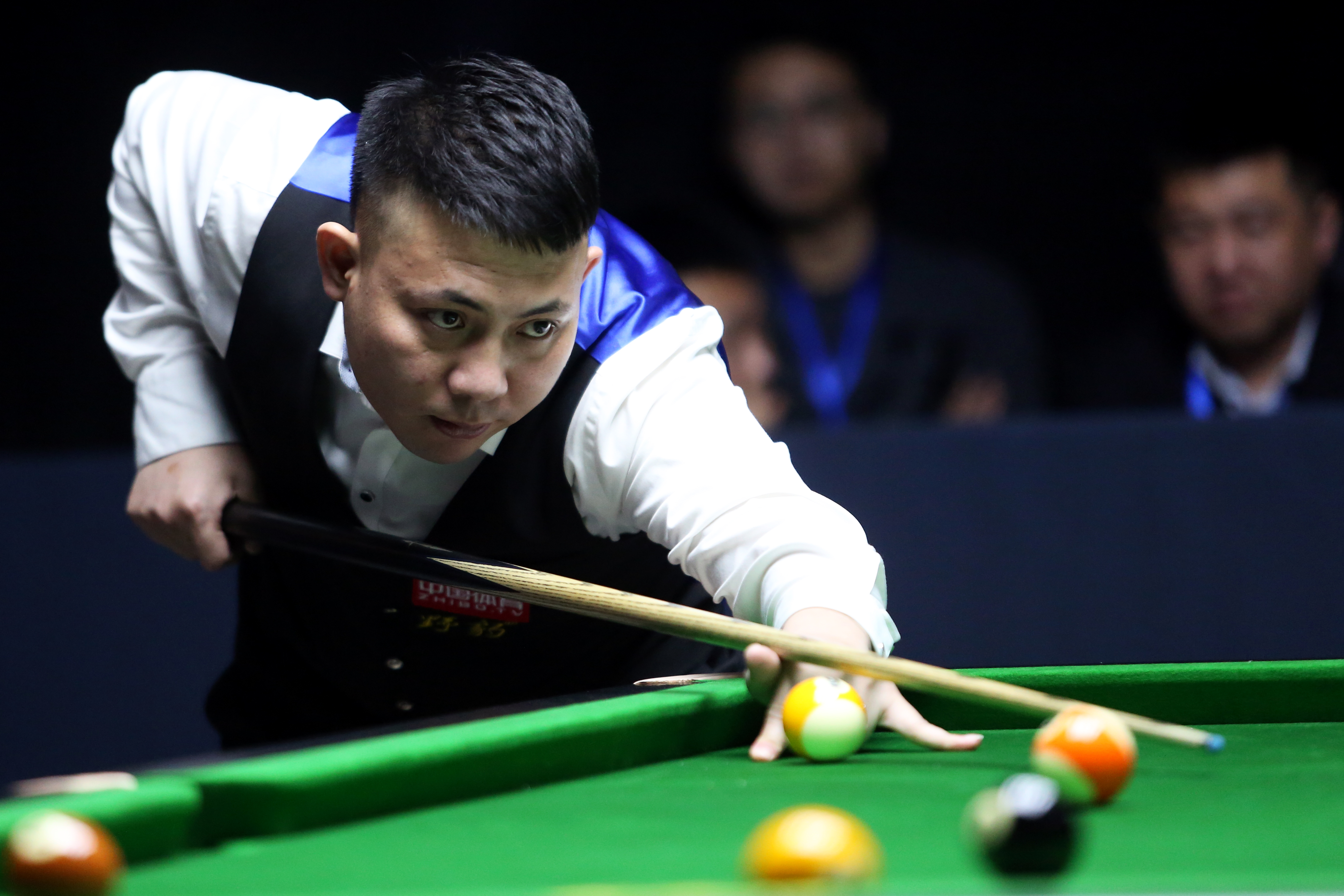 的首场亮相 的首场亮相