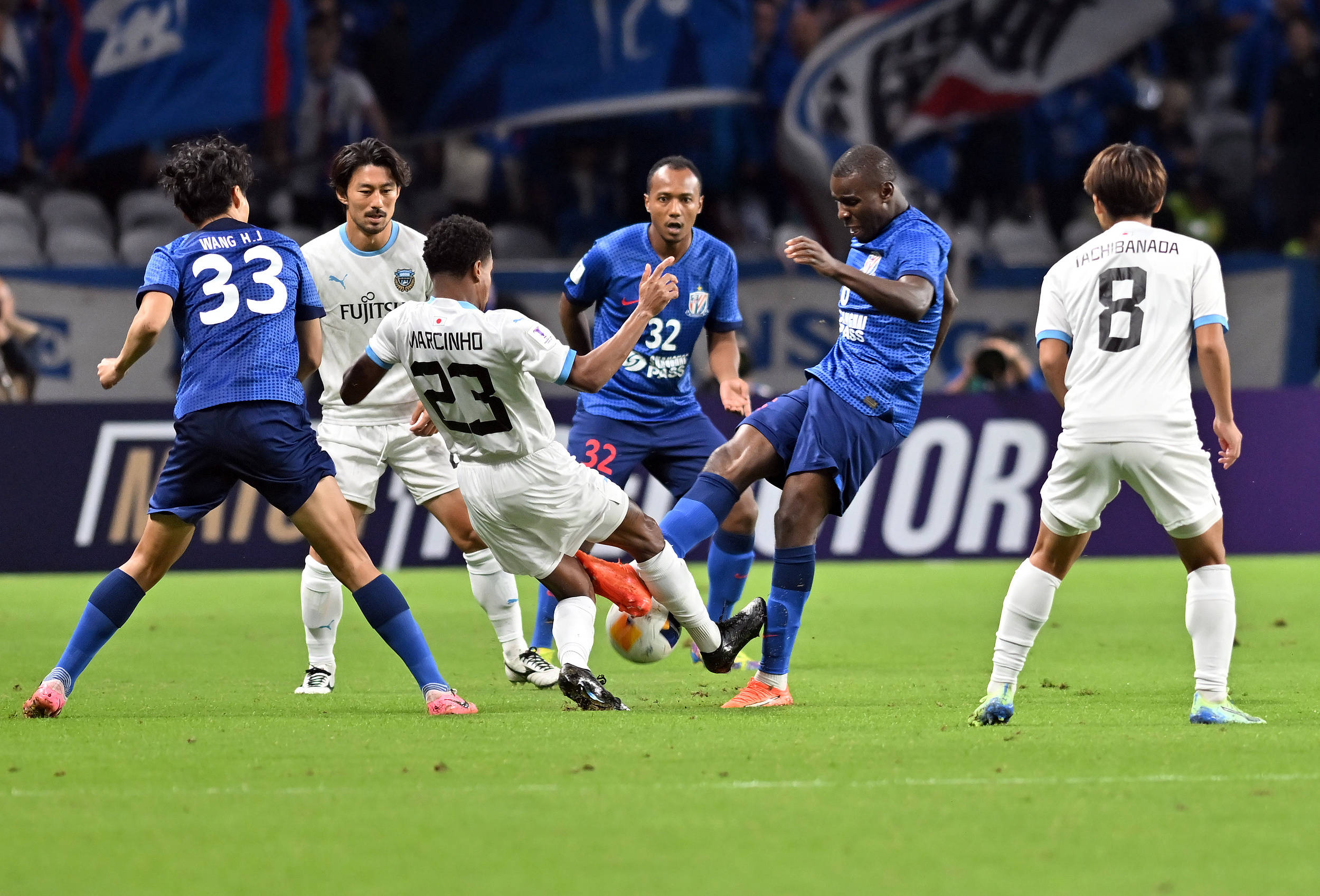 队员们在场 队员们在场