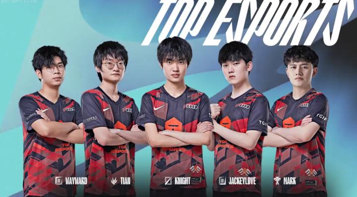 暄谈笑风生 暄谈笑风生