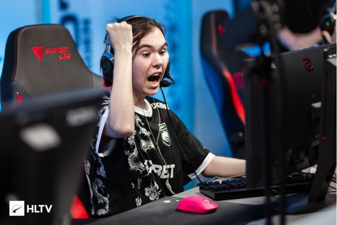 他的言论揭 他的言论揭